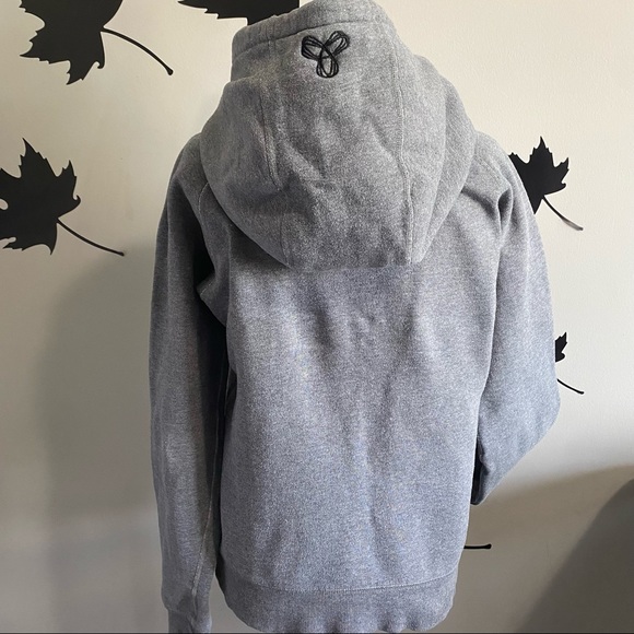 TNA hoodie - Picture 2 of 4